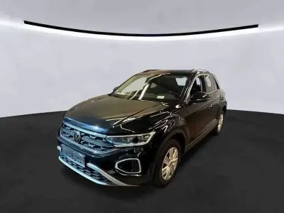 Gebraucht VW T-Roc Life 150 PS (110 kW) 2024 Schwarz SUV