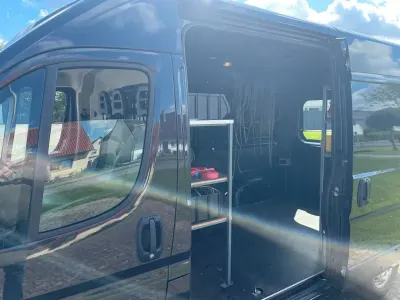 Gebraucht Peugeot Boxer 131 PS (96 kW) 2019 Schwarz Van