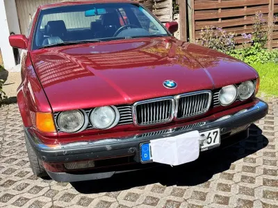 Gebraucht BMW 730 218 PS (160 kW) 1992 Rot Limousine