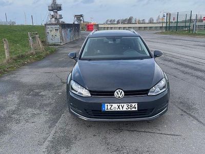 Gebraucht VW Golf VII LOUNGE 110 PS (80 kW) 2015 Schwarz Kombi