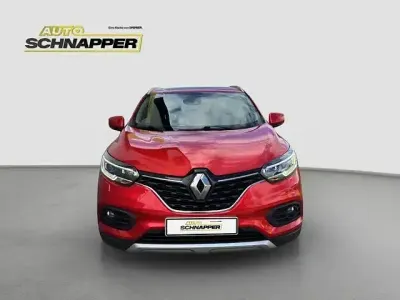 Gebraucht Renault Kadjar LIMITED 159 PS (116 kW) 2020 Rot SUV