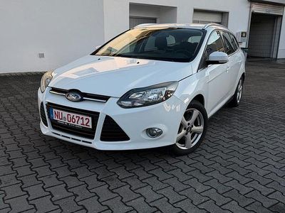 Usata Ford Focus 150 CV (110 kW) 2012 Bianco Station wagon