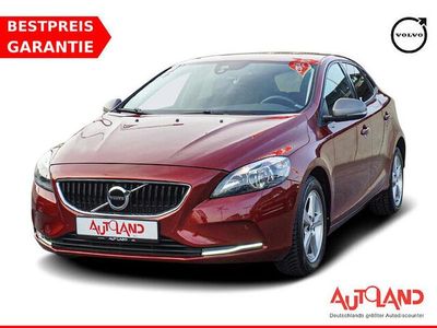 Gebraucht Volvo V40 Kinetic 122 PS (89 kW) 2018 Rot Limousine