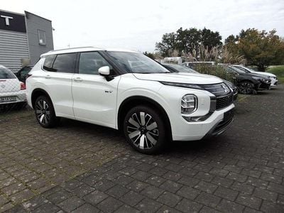 Gebraucht Mitsubishi Outlander P-HEV Top 306 PS (225 kW) 2026 Andenweiß SUV