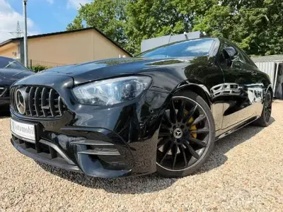 Gebraucht Mercedes E300 AMG 258 PS (189 kW) 2021 Schwarz Coupé