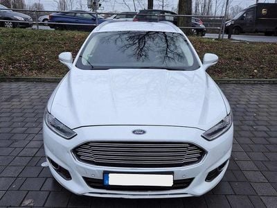 Gebraucht Ford Mondeo Titanium 150 PS (110 kW) 2015 Weiß Kombi