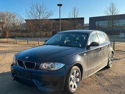 Blau Gebraucht 2007 BMW 118 M Sport Kleinwagen | 1.600 €