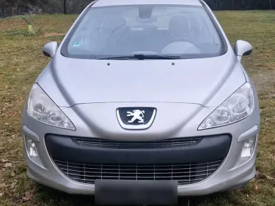 Gebraucht Peugeot 308 100 PS (73 kW) 2008 Silber Kleinwagen