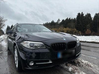 Gebraucht BMW 525 Luxury Line 218 PS (160 kW) 2014 Schwarz Kombi
