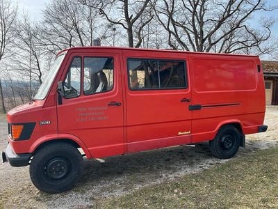 Gebraucht Mercedes T1 86 PS (63 kW) 1979 Rot Van