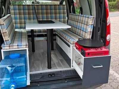 Usata Renault Kangoo 106 CV (77 kW) 2012 Grigio Monovolume