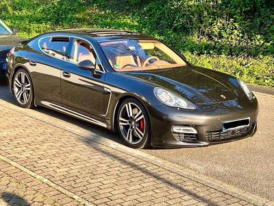 Porsche Panamera Turbo