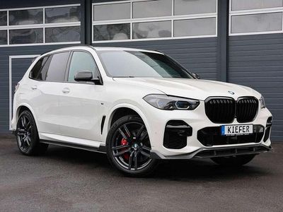 Gebraucht BMW X5 M 530 PS (389 kW) 2022 Mineralweiß metallic SUV