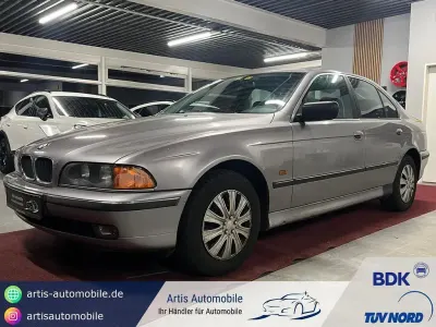 Second-hand BMW 520 Sport Line 150 CP (110 kW) 1999 Argintiu Berlinǎ