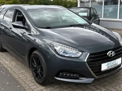 Gebraucht Hyundai i40 165 PS (121 kW) 2015 Grau Limousine