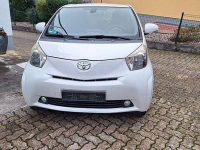 Toyota iQ