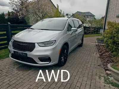 Gebraucht Chrysler Pacifica 291 PS (214 kW) 2022 Silber Van