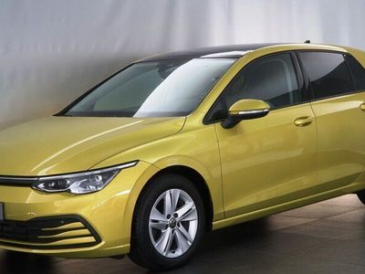 gebraucht VW Golf VIII Life Limonengelb/Sport-Paket!