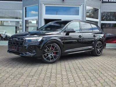 Gebraucht Audi SQ7 Sport 507 PS (372 kW) 2024 Schwarz SUV