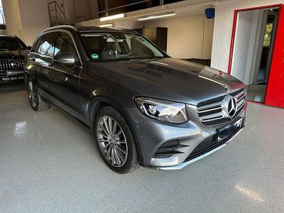 Grau Gebraucht 2017 Mercedes GLC250 AMG SUV | 32.990 € (Etwas zu teuer)