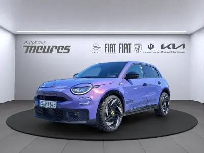 Gebraucht Abarth 600e Scorpionissima 206 kW (281 PS) 2025 Violett SUV