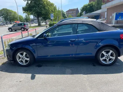 Gebraucht Audi A3 Cabriolet S-Line 125 PS (91 kW) 2011 Blau Cabrio