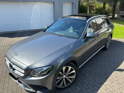 Gebraucht Mercedes E220 All-Terrain 194 PS (142 kW) 2017 Grau Kombi
