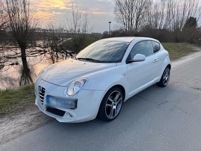 Weiß Gebraucht 2009 Alfa Romeo MiTo Kleinwagen | 4.000 € (Etwas zu teuer)