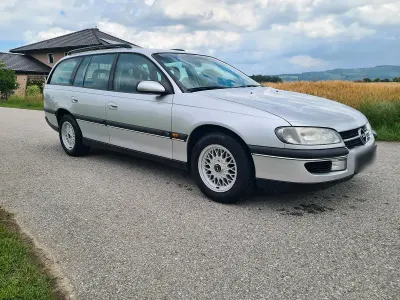 Gebraucht Opel Omega 136 PS (100 kW) 1997 Silber Limousine
