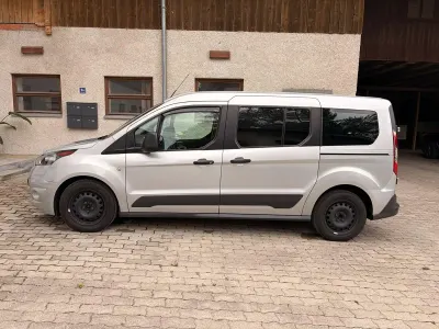 Gebraucht Ford Tourneo Connect S 101 PS (74 kW) 2016 Silber Van / Kleinbus