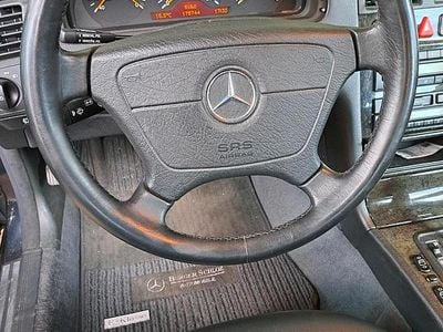 Gebraucht Mercedes E320 Avantgarde 220 PS (161 kW) 1995 Schwarz Limousine