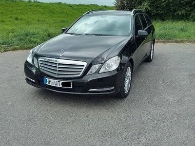 Mercedes E200