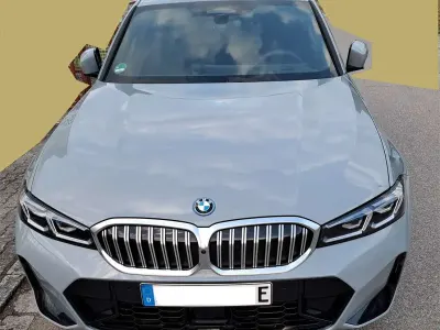 Gebraucht BMW 330e M Sport 184 PS (135 kW) 2025 Grau Limousine