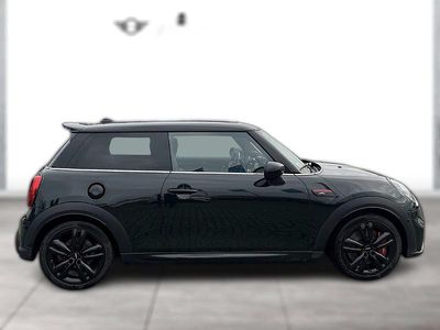 Grün Gebraucht 2024 Mini John Cooper Works Kleinwagen | 35.380 € (Fairer Preis)