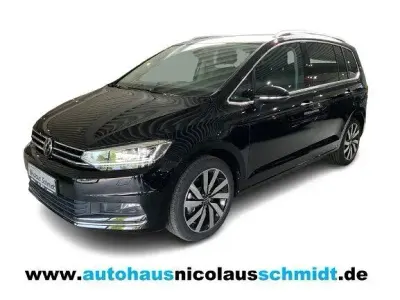 Gebraucht VW Touran Highline 150 PS (110 kW) 2026 Schwarz Van / Kleinbus