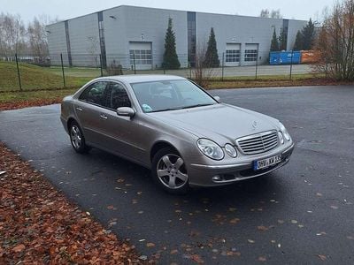 Mercedes E200
