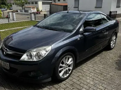 Gebraucht Opel Astra Cabriolet Cosmo 150 PS (110 kW) 2007 Grün Cabrio