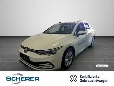 Gebraucht VW Golf VIII Life 110 PS (80 kW) 2024 Weiß Kombi