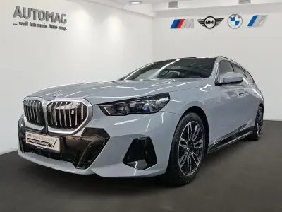 Gebraucht BMW i5 M Sport 250 kW (340 PS) 2025 Silber Limousine