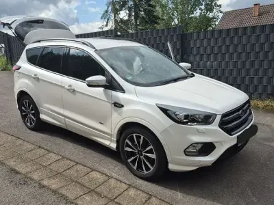 Gebraucht Ford Kuga ST-Line 242 PS (177 kW) 2018 Weiß SUV