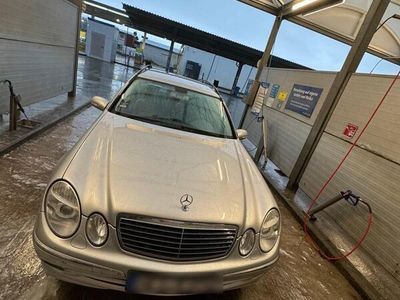 Mercedes E220