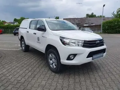 Używany Toyota HiLux 150 KM (110 kW) 2020 Biały Pickup