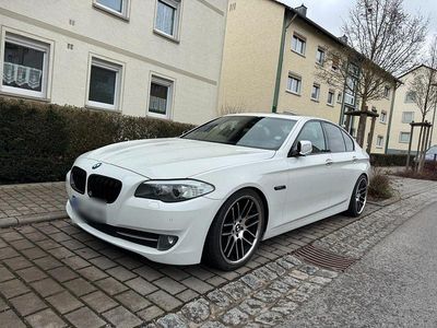 Usata BMW 525 204 CV (150 kW) 2010 Bianco Berlina