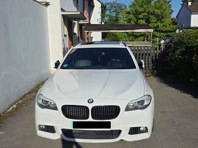 Gebraucht BMW 525 M Sport 204 PS (150 kW) 2011 Weiß Kombi