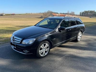 Second-hand Mercedes C220 Avantgarde 170 CP (125 kW) 2008 Negru Break