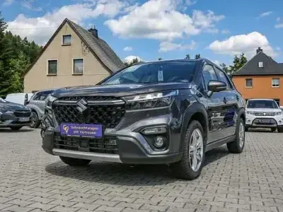 Gebraucht Suzuki SX4 S-Cross Comfort 129 PS (94 kW) 2023 Grau SUV
