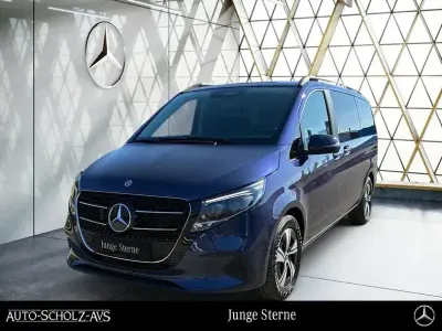 Gebraucht Mercedes V250 Style 190 PS (139 kW) 2025 Sodalithblau met. Van / Kleinbus