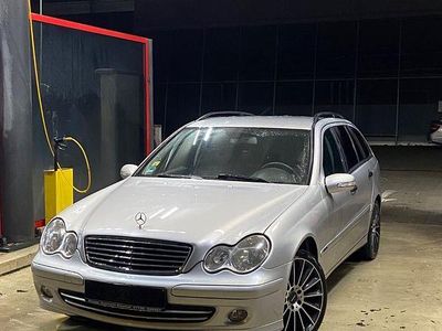 Gebraucht Mercedes C180 Classic 143 PS (105 kW) 2004 Silber Kombi