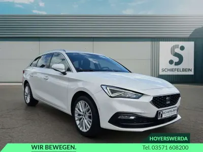 Gebraucht Seat Leon 131 PS (96 kW) 2021 "candy" weiss Limousine