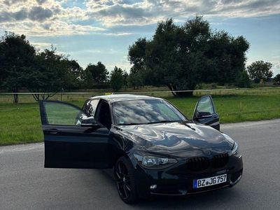 Gebraucht BMW 116 Sport Line 136 PS (100 kW) 2012 Schwarz Kleinwagen